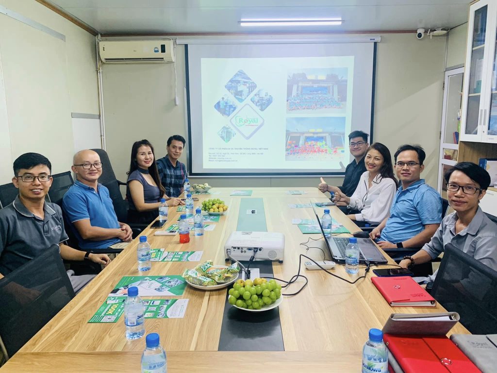 Thăm quan Công Ty Cổ Phần In Và Truyền Thông Royal Việt Nam cùng nhóm VBC Connect